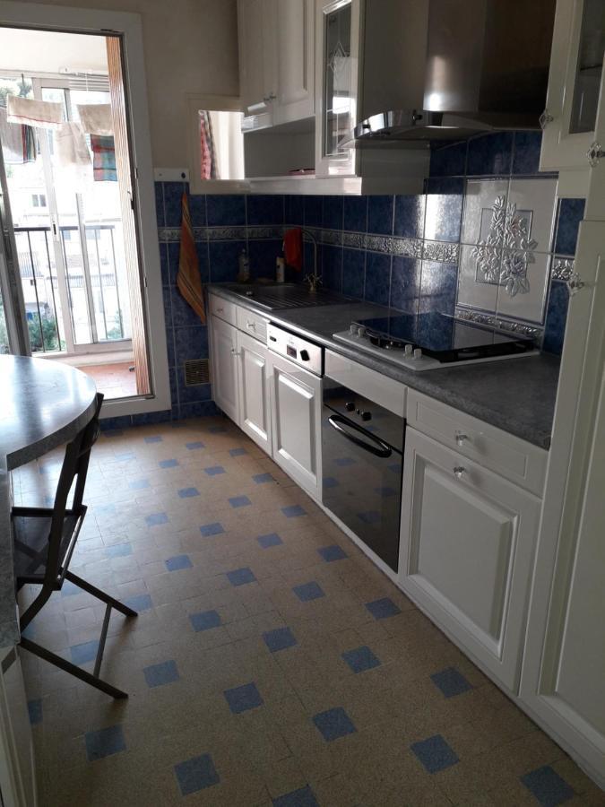 Chambre B2 Dans Un Appartement En Colocation Marsella Exterior foto